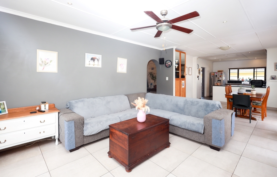 4 Bedroom Property for Sale in Gonubie Eastern Cape